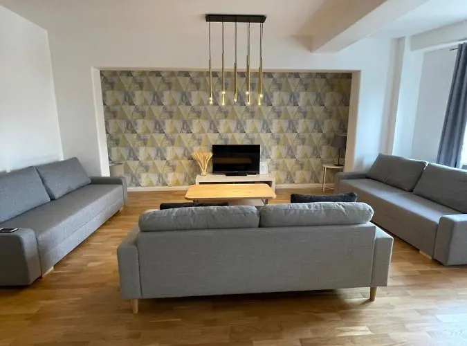 Апартаменты Boutique - Old Town 120m2 - Private Underground Parking - *