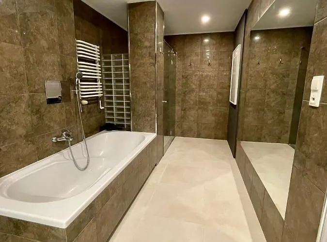 Апартаменты Boutique - Old Town 120m2 - Private Underground Parking -